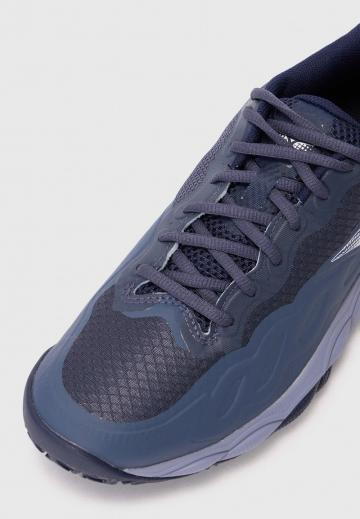 Теннисные кроссовки