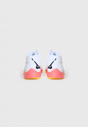 Кроссовки для зала