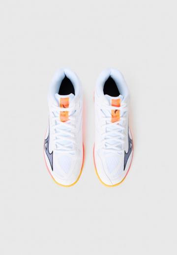 Кроссовки для зала