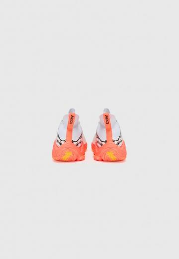 Кроссовки для зала