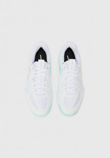 Кроссовки для зала