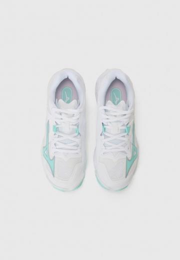 Кроссовки для зала