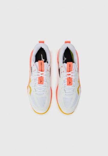 Кроссовки для зала