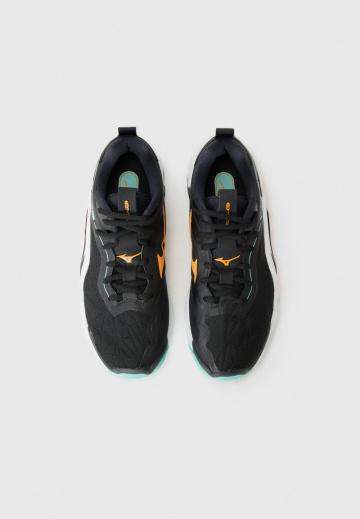 Кроссовки для зала