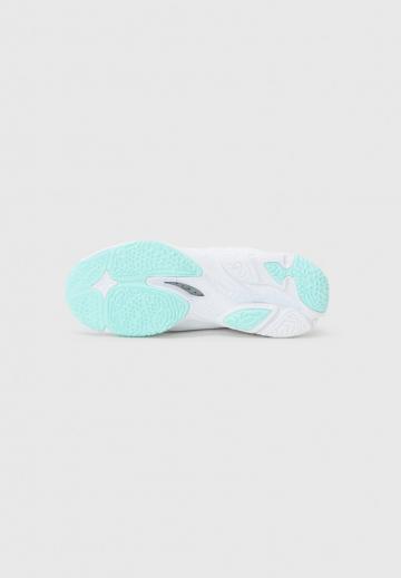 Кроссовки для зала