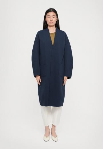 Шерстяное пальто