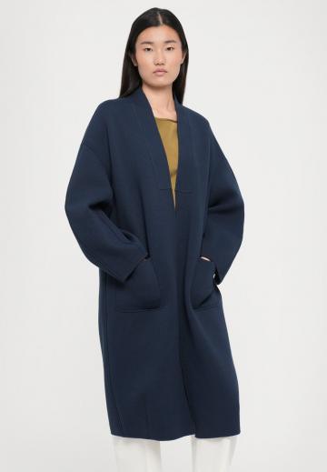 Шерстяное пальто