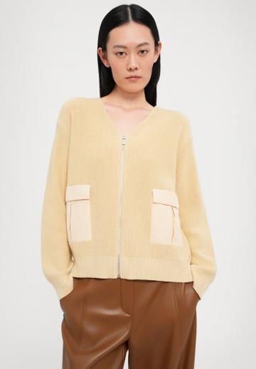 Вязаная кофта