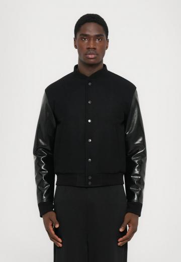 Куртка бомбер