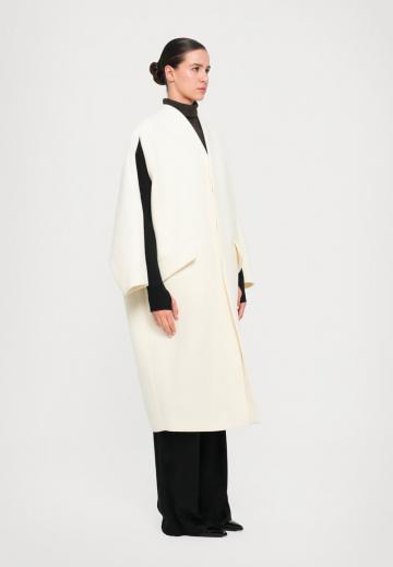 Шерстяное пальто