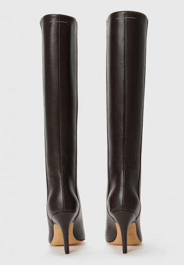 Высокие сапоги