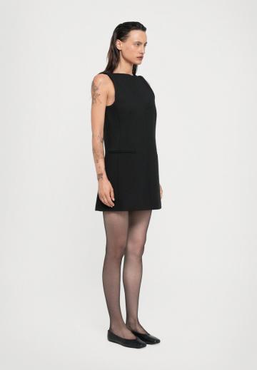 Короткое платье