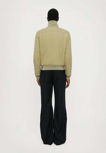 Куртка бомбер