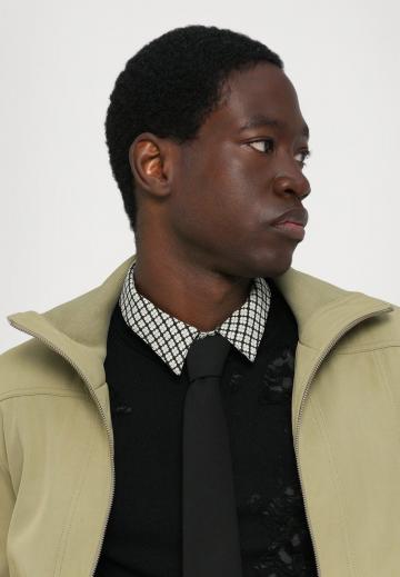 Куртка бомбер