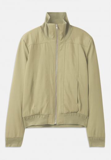 Куртка бомбер