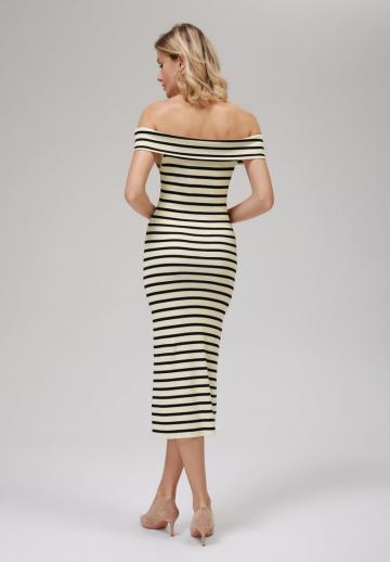 Платье без бретелек