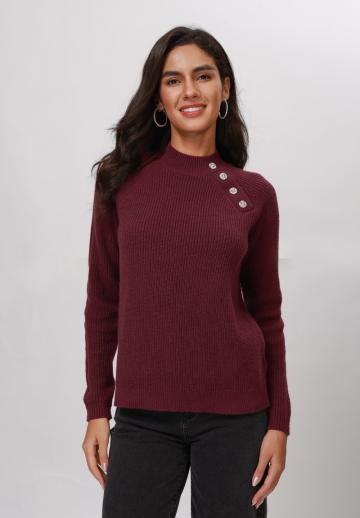 Пуловер в полоску