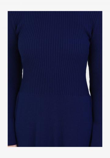 Вязаное платье