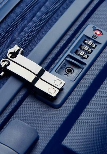 Чемодан на колесах