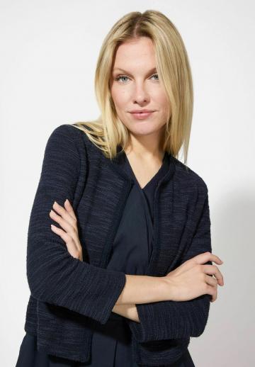 Вязаная кофта