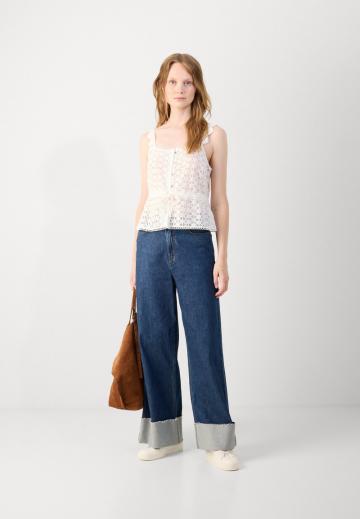 Кружевная блузка