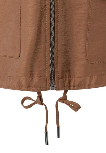 Куртка с накладнымит карманами