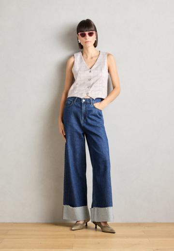 Короткая куртка