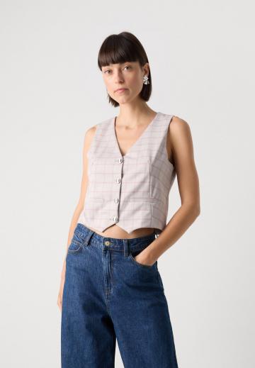 Короткая куртка