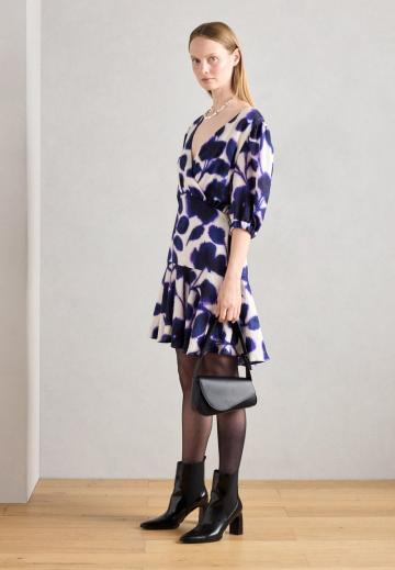 Короткое платье