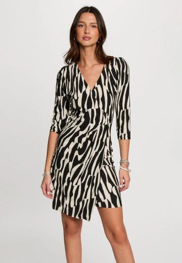 Короткое платье