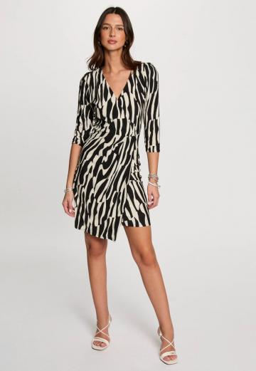 Короткое платье