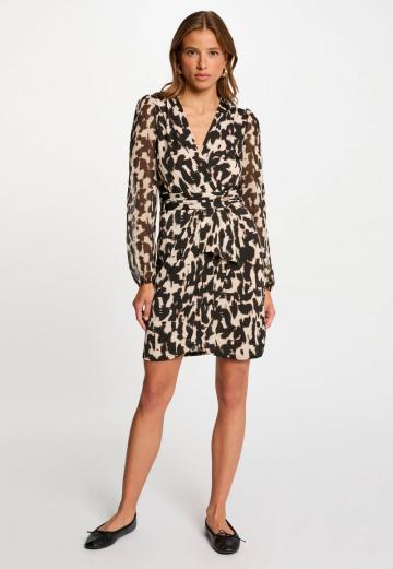 Короткое платье