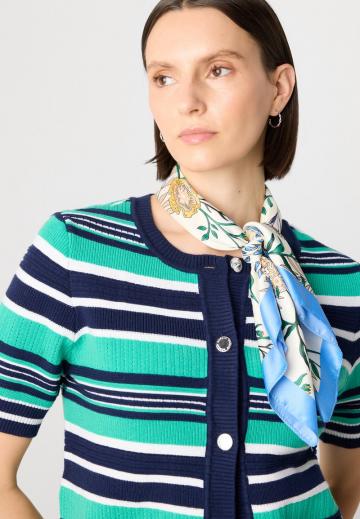 Вязаная кофта