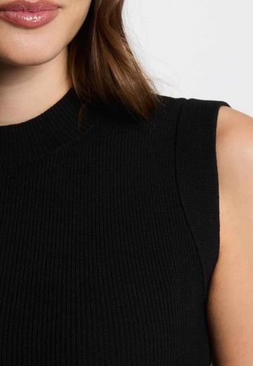 Платье футляр