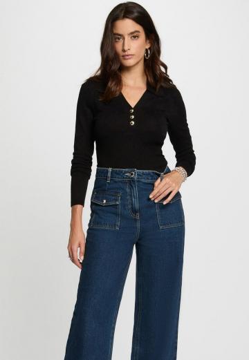 Пуловер с воротником поло