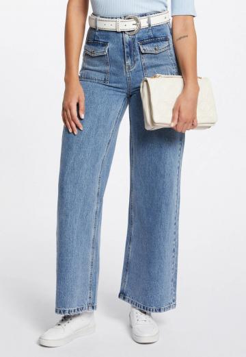 Прямые джинсы