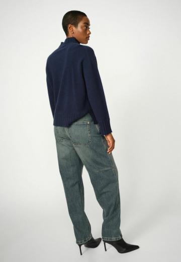 Прямые джинсы