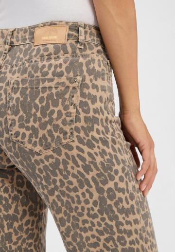 Клешеные джинсы