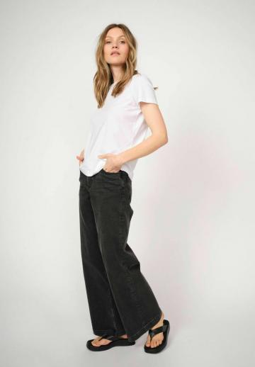 Клешеные джинсы