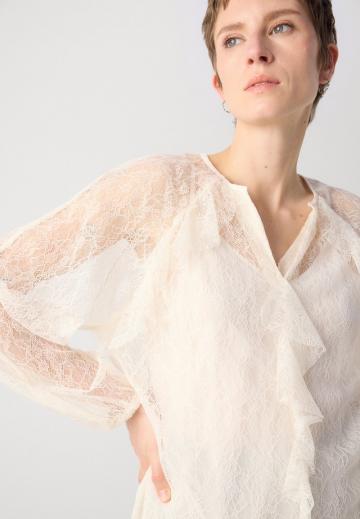 Кружевная блузка