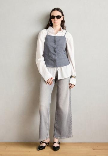 Клешеные джинсы