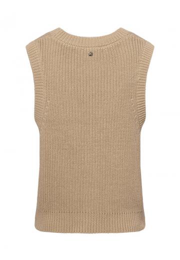 Вязаный жилет