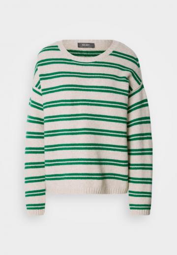 Пуловер в полоску