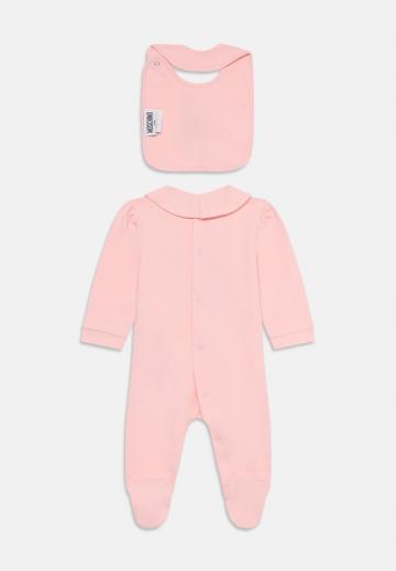 Набор одежды