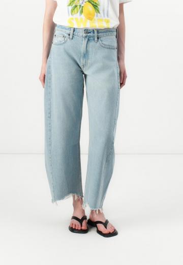 Свободные джинсы