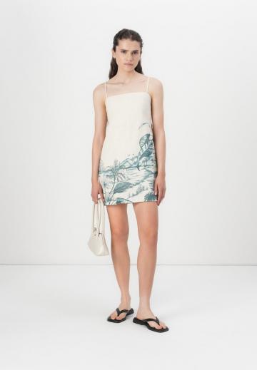 Короткое платье