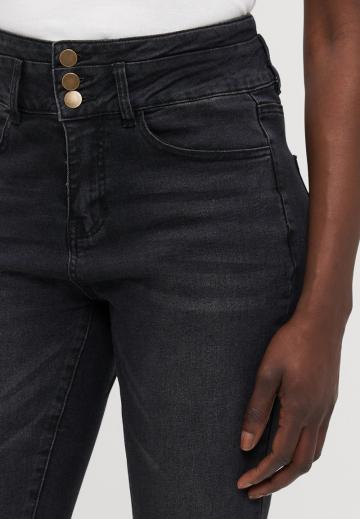 Узкие джинсы