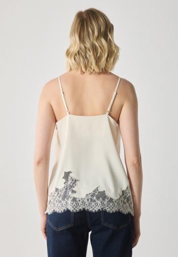 Топ на бретельках