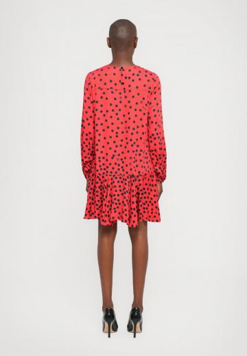 Короткое платье