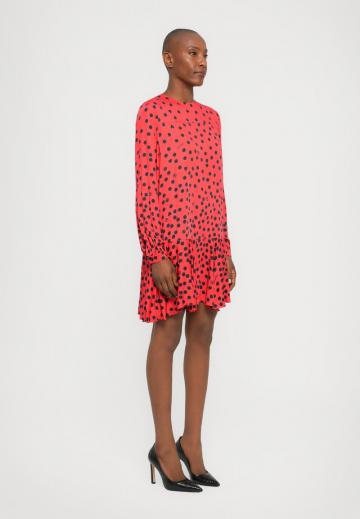 Короткое платье